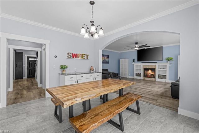 1817 Chloe LN, Virginia Beach, VA 23456