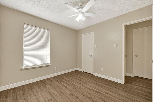 12322 Meadow Ridge Drive, Stafford, TX 77477