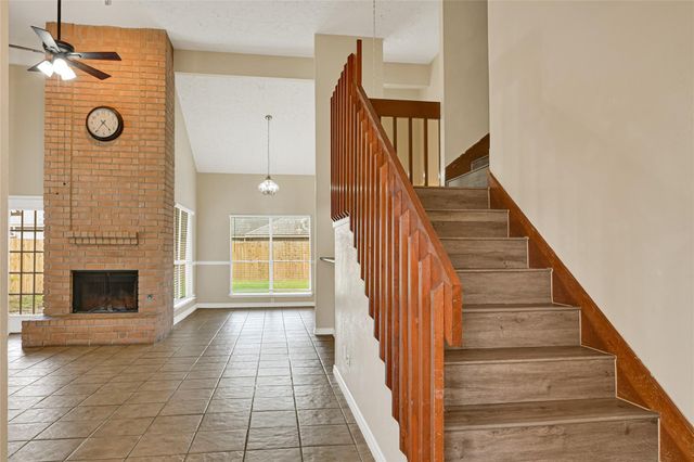 12322 Meadow Ridge Drive, Stafford, TX 77477