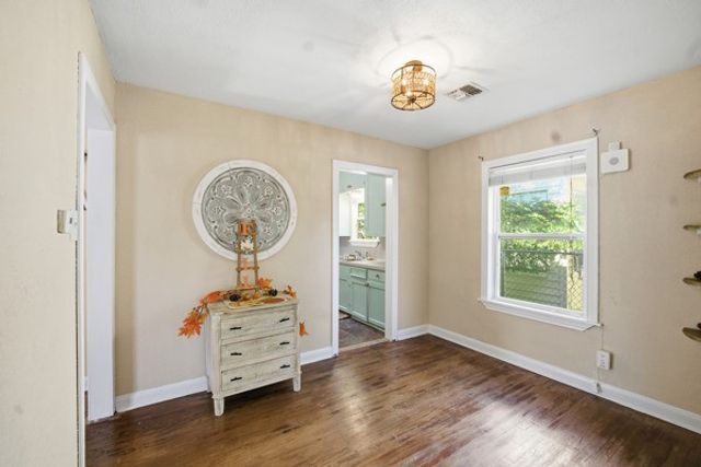 4333 Dinn St, Corpus Christi, TX 78415