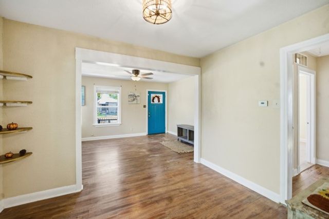 4333 Dinn St, Corpus Christi, TX 78415