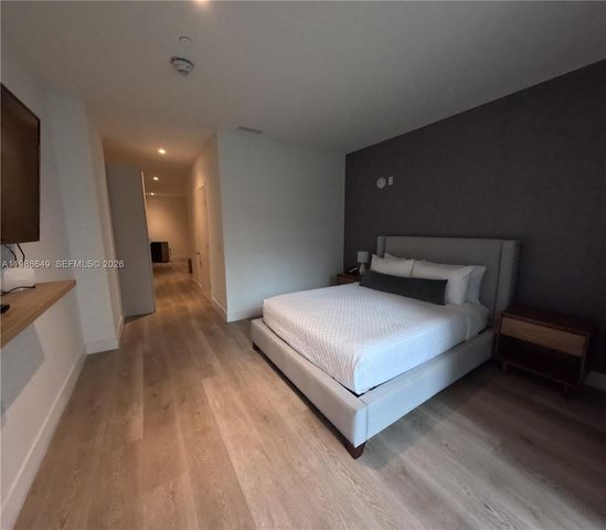 239 SW 9th St 508, Miami, FL 33130