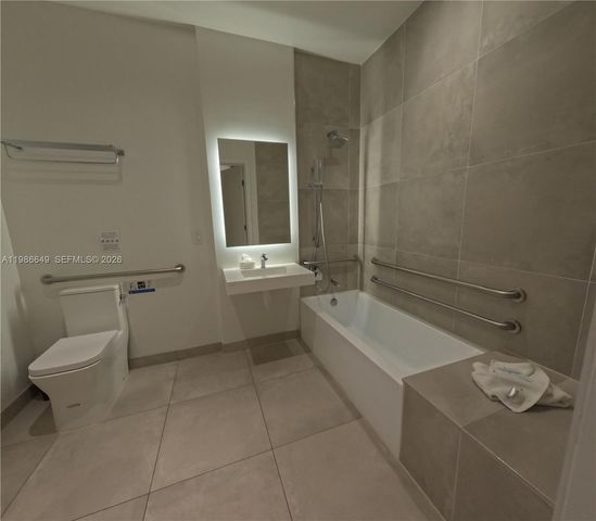 239 SW 9th St 508, Miami, FL 33130