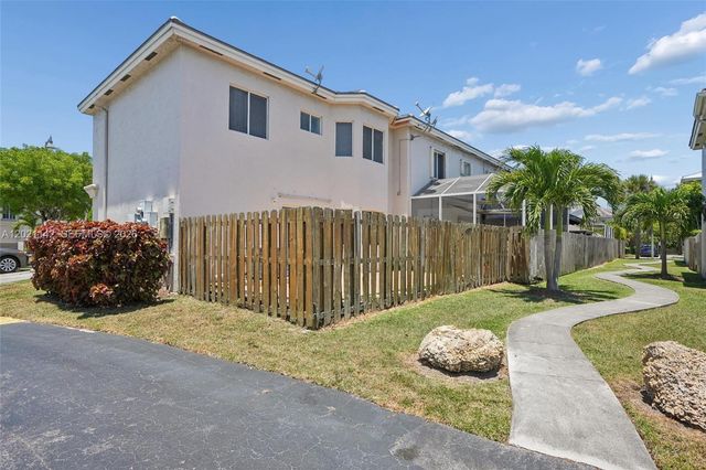 8351 SW 124th Ave 106, Miami, FL 33183