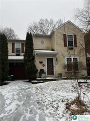 1739 Wendy Lane, Bethlehem City, PA 18017