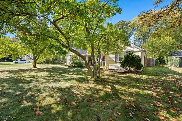 8224 Dartmoor Road, Mentor, OH 44060