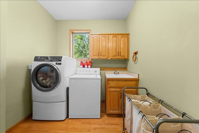 3667 Woodland Trail, Eagan, MN 55123