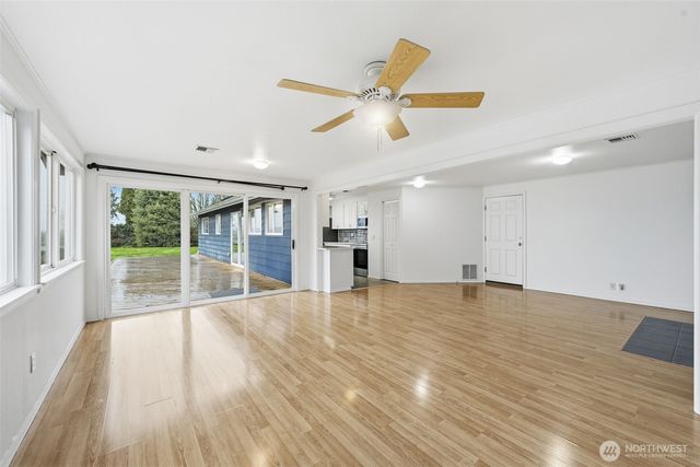 5602 66th Place SE, Snohomish, WA 98290