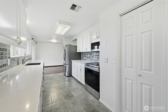 5602 66th Place SE, Snohomish, WA 98290