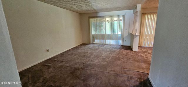 3839 FERNGLEN Drive, Jacksonville, FL 32277