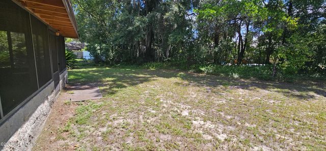 3839 FERNGLEN Drive, Jacksonville, FL 32277
