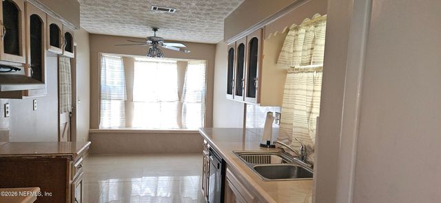 3839 FERNGLEN Drive, Jacksonville, FL 32277