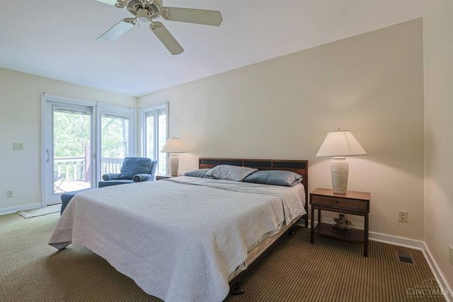26 Trailbridge Drive, Blue Ash, OH 45241