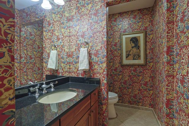26 Trailbridge Drive, Blue Ash, OH 45241