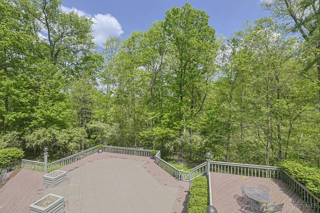 26 Trailbridge Drive, Blue Ash, OH 45241