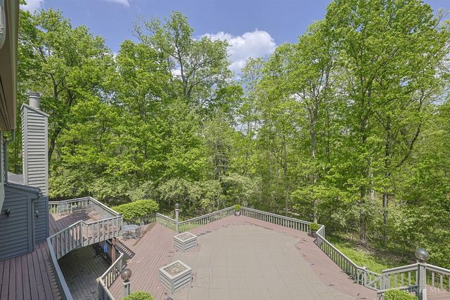 26 Trailbridge Drive, Blue Ash, OH 45241