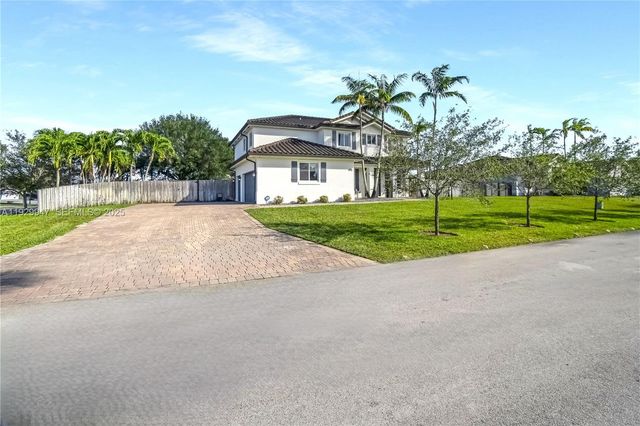 20901 SW 132nd Ct, Miami, FL 33177