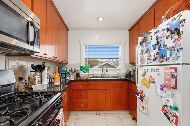 820 Temple Avenue, Long Beach, CA 90804