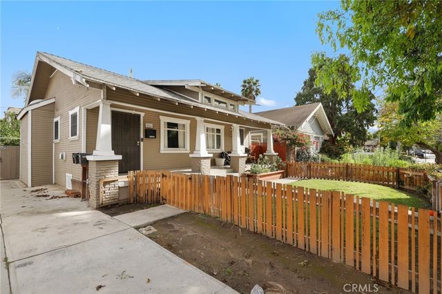 820 Temple Avenue, Long Beach, CA 90804