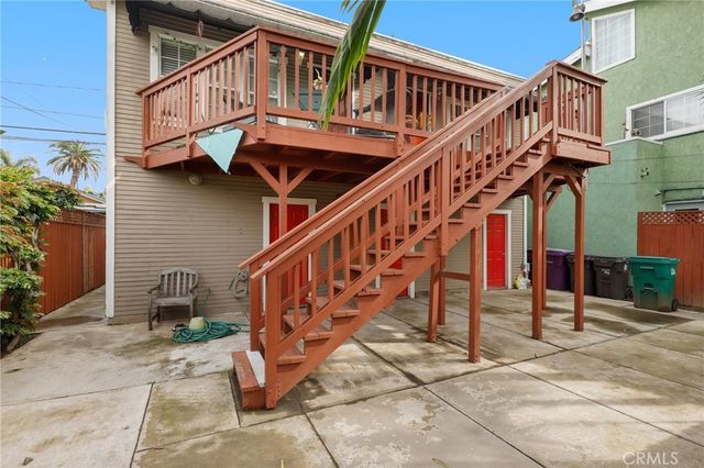 820 Temple Avenue, Long Beach, CA 90804