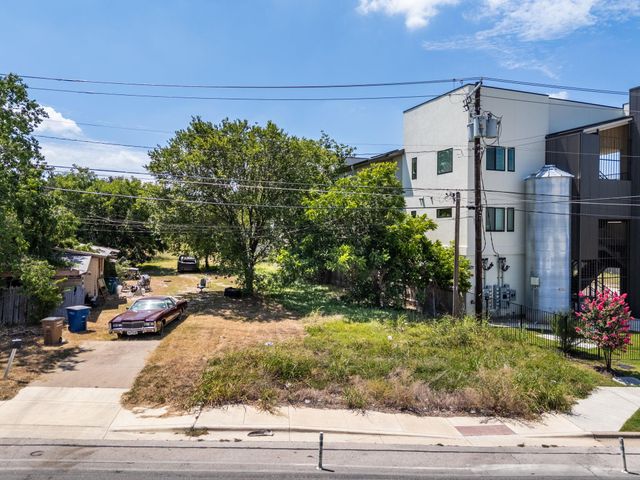 1813 Webberville RD, Austin, TX 78721