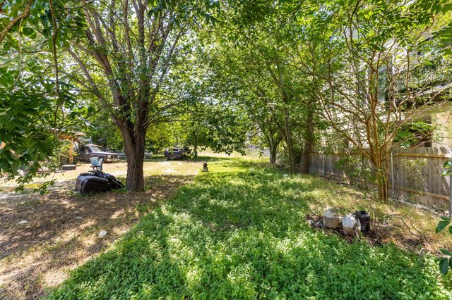 1813 Webberville RD, Austin, TX 78721