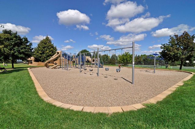 1603 Raindrop Drive, Eagan, MN 55121