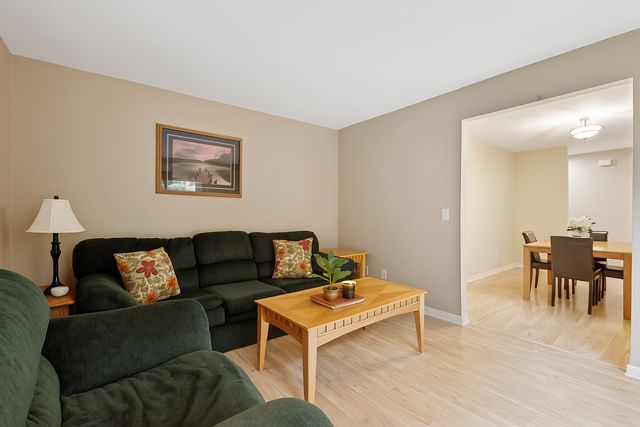 1603 Raindrop Drive, Eagan, MN 55121