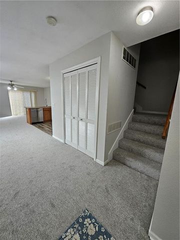 15 NE 95th Court, Kansas City, MO 64155