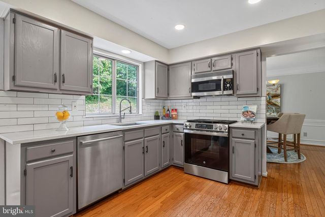 9202 MOON RIVER CT, Hyattsville, MD 20783