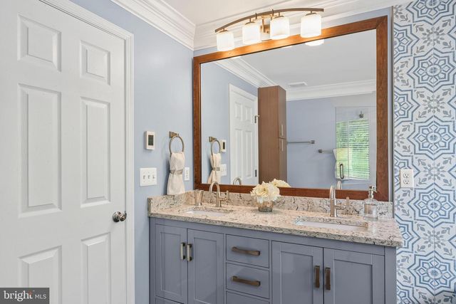 9202 MOON RIVER CT, Hyattsville, MD 20783