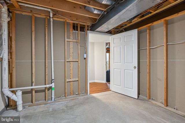 9202 MOON RIVER CT, Hyattsville, MD 20783