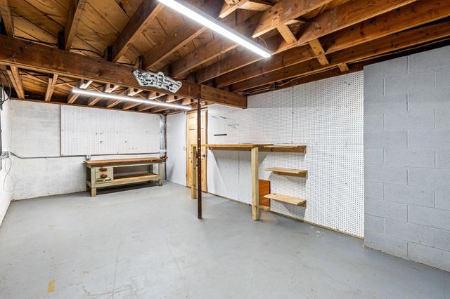 2835 PINCH RD, Manheim, PA 17545