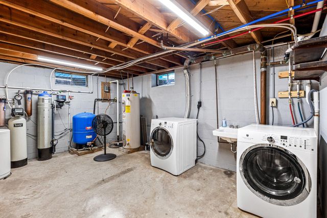 2835 PINCH RD, Manheim, PA 17545