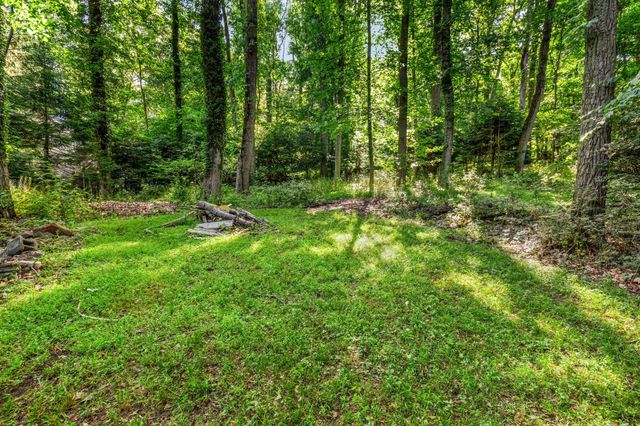 2835 PINCH RD, Manheim, PA 17545