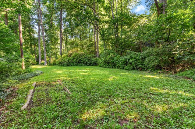 2835 PINCH RD, Manheim, PA 17545
