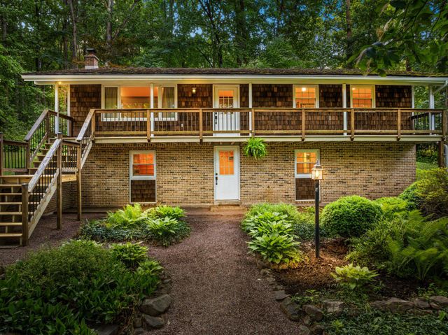 2835 PINCH RD, Manheim, PA 17545