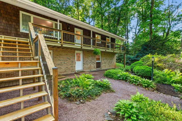 2835 PINCH RD, Manheim, PA 17545