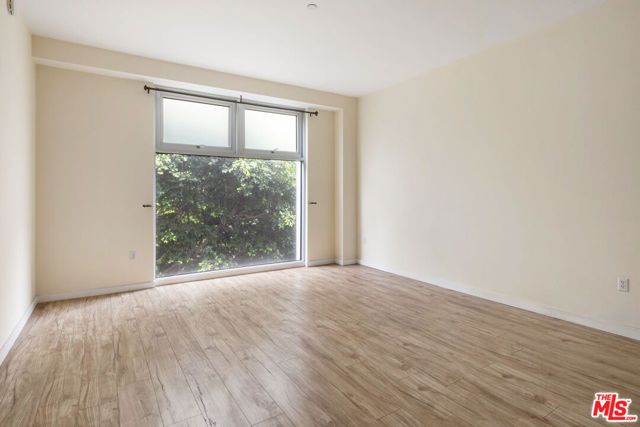 630 W 6th Street 303, Los Angeles, CA 90017