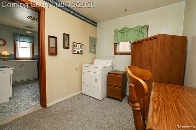9556 Round Lake Boulevard, White Lake, MI 48386