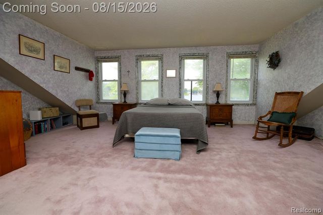 9556 Round Lake Boulevard, White Lake, MI 48386