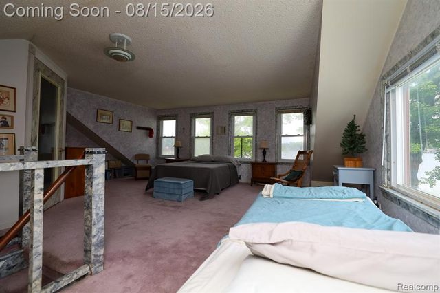 9556 Round Lake Boulevard, White Lake, MI 48386