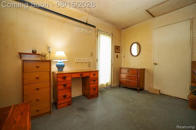 9556 Round Lake Boulevard, White Lake, MI 48386