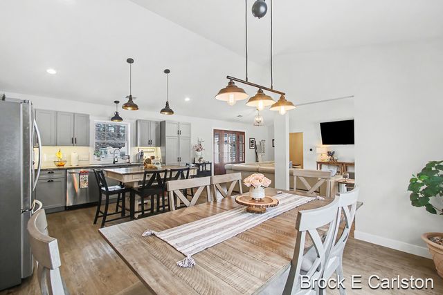 19200 Glendale Circle, Spring Lake Twp, MI 49456