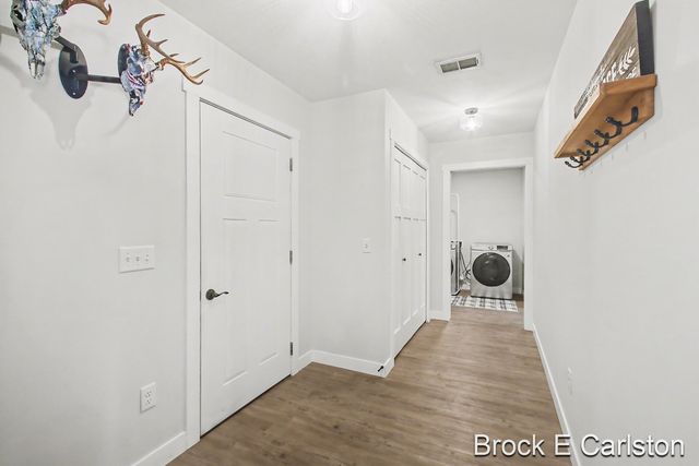 19200 Glendale Circle, Spring Lake Twp, MI 49456