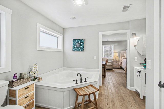 19200 Glendale Circle, Spring Lake Twp, MI 49456