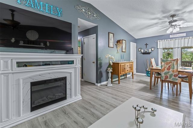1353 Westchester Drive, Herculaneum, MO 63048