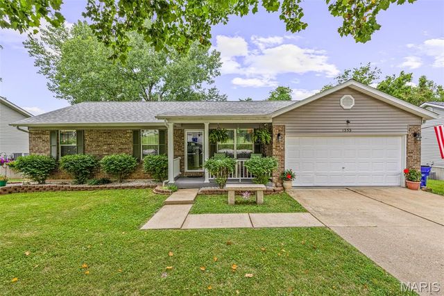 1353 Westchester Drive, Herculaneum, MO 63048