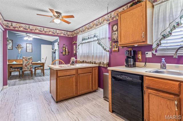 1353 Westchester Drive, Herculaneum, MO 63048