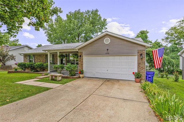 1353 Westchester Drive, Herculaneum, MO 63048